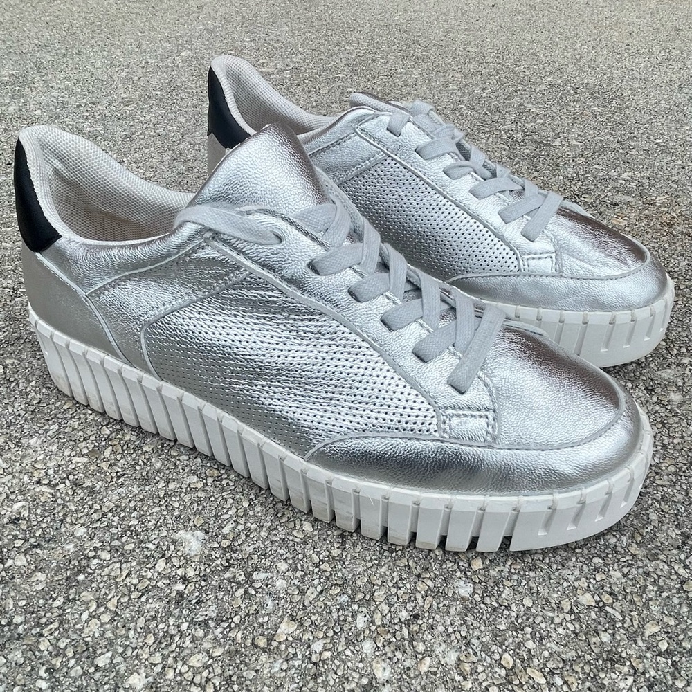 Silent D Oscar Platform Sneaker Metallic Silver
Leather Upper Sz 41